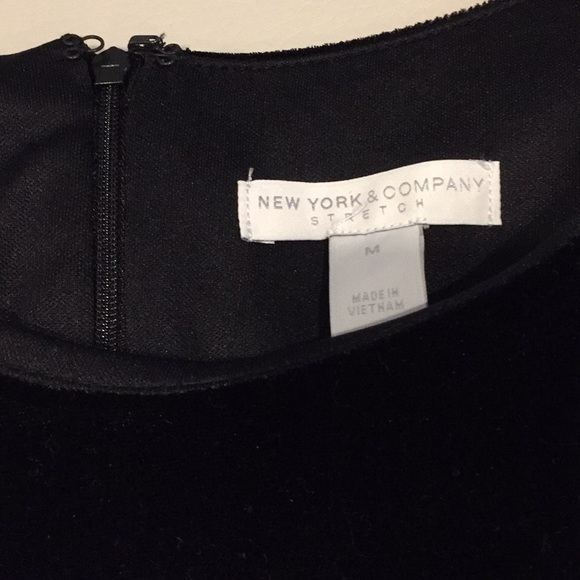 Black Velvet Dress size Medium Knee Length NY&CO - Picture 4 of 6